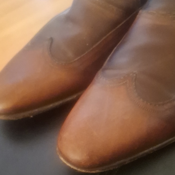 Gucci Script Loafers - Picture 4 of 6